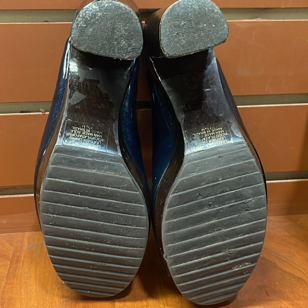 Tory Burch Black Mules with Cushioned Sole